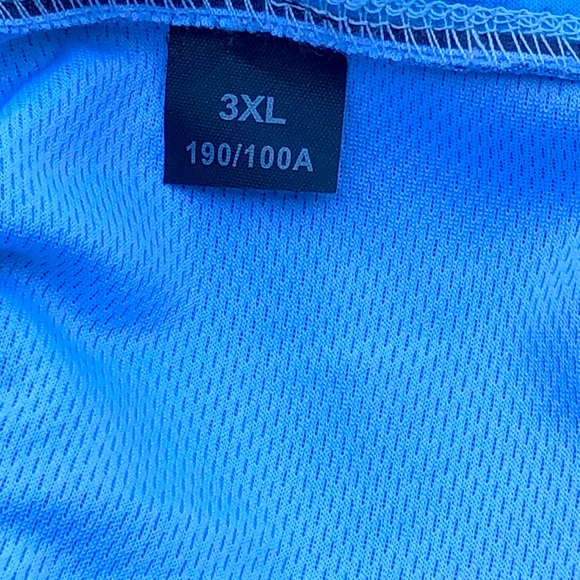 Christmas Tree 3xl Long Sleeve Shirt. Vibrant Lit Tree Image On Front And Back - Picture 4 of 9